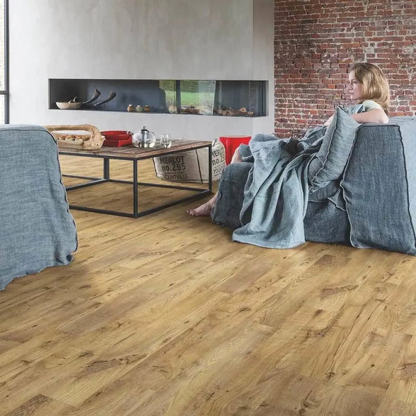 Chestnut Effect Laminate Flooring - Floor Land