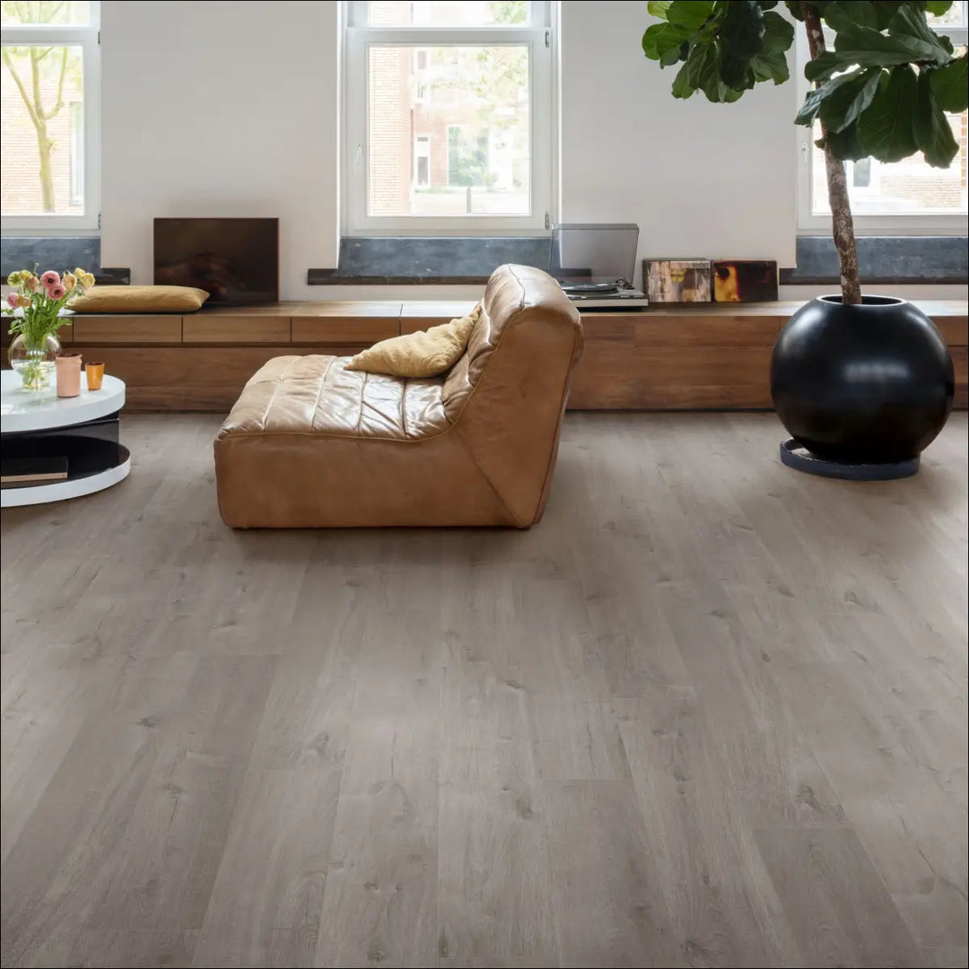 Quick Step Bloom Cotton Oak Cozy Grey Luxury Vinyl Flooring | AVMPU40202