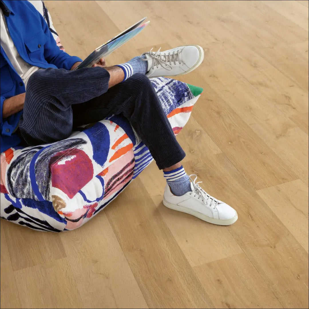 Quick Step Bloom Elegant Oak Natural Luxury Vinyl Flooring | AVMPU40316
