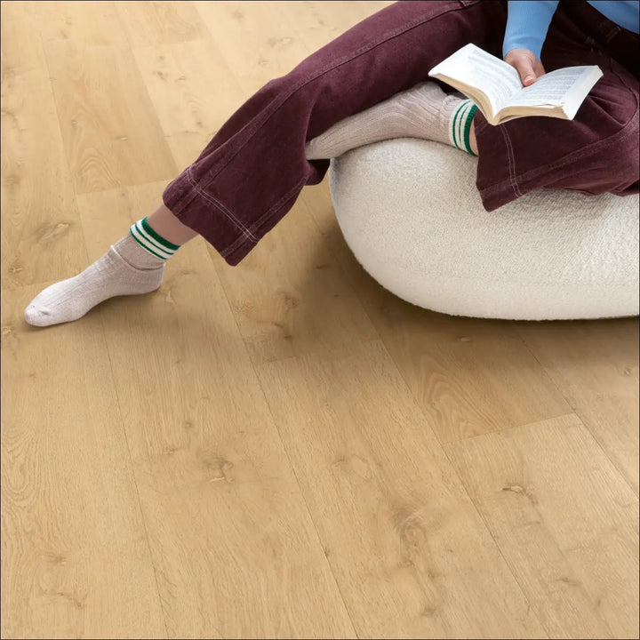 Quick Step Bloom Elegant Oak Natural Luxury Vinyl Flooring | AVMPU40316