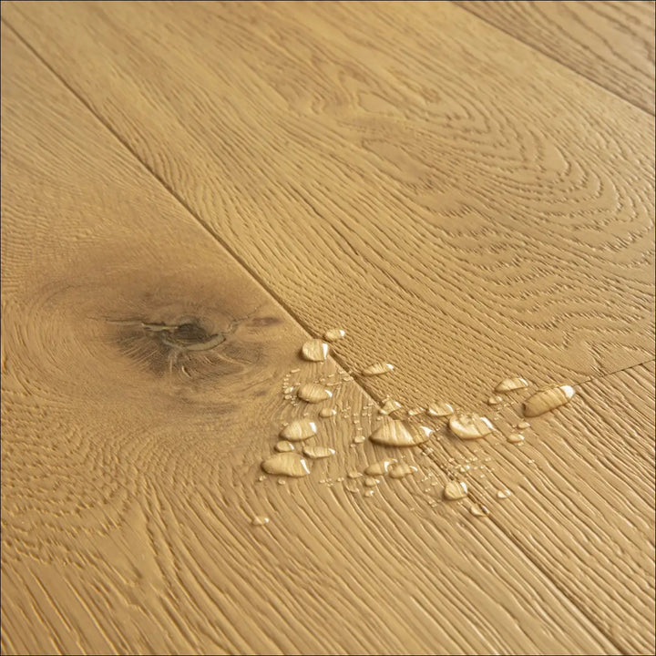 Quick Step Cascada Desert Oak Extra Matt Water drops