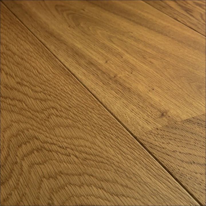 Quick Step Cascada Toffee Brown Oak Extra Matt Engineered Wood Flooring Interior grain shot