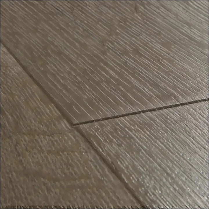 Quick step impressive laminate flooring classic oak brown