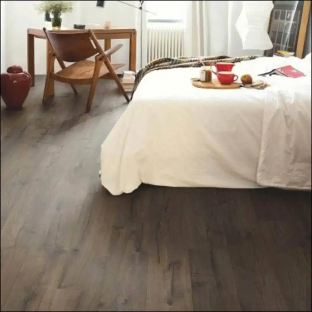 Quick step impressive ultra laminate classic oak brown