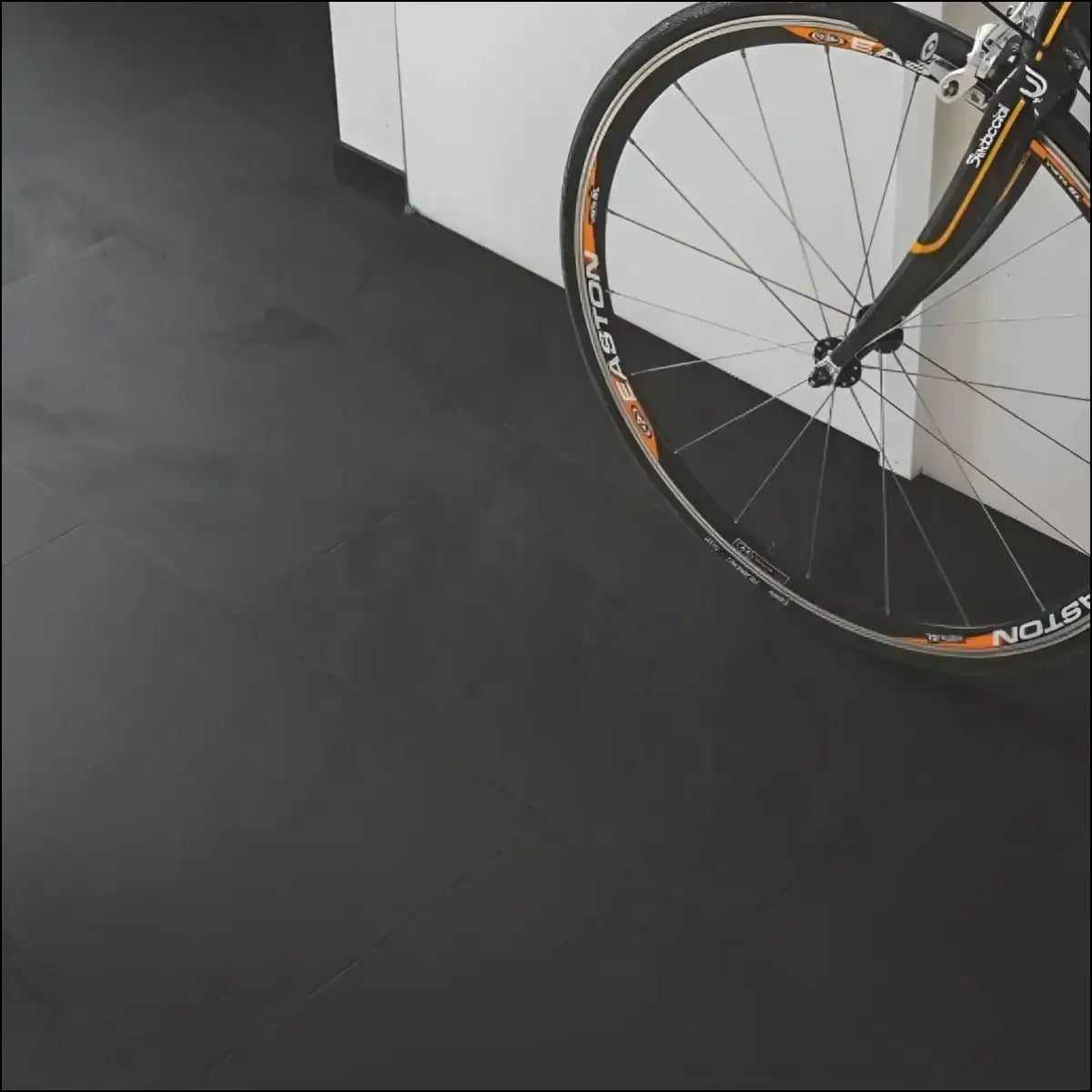 Quick step muse laminate black slate