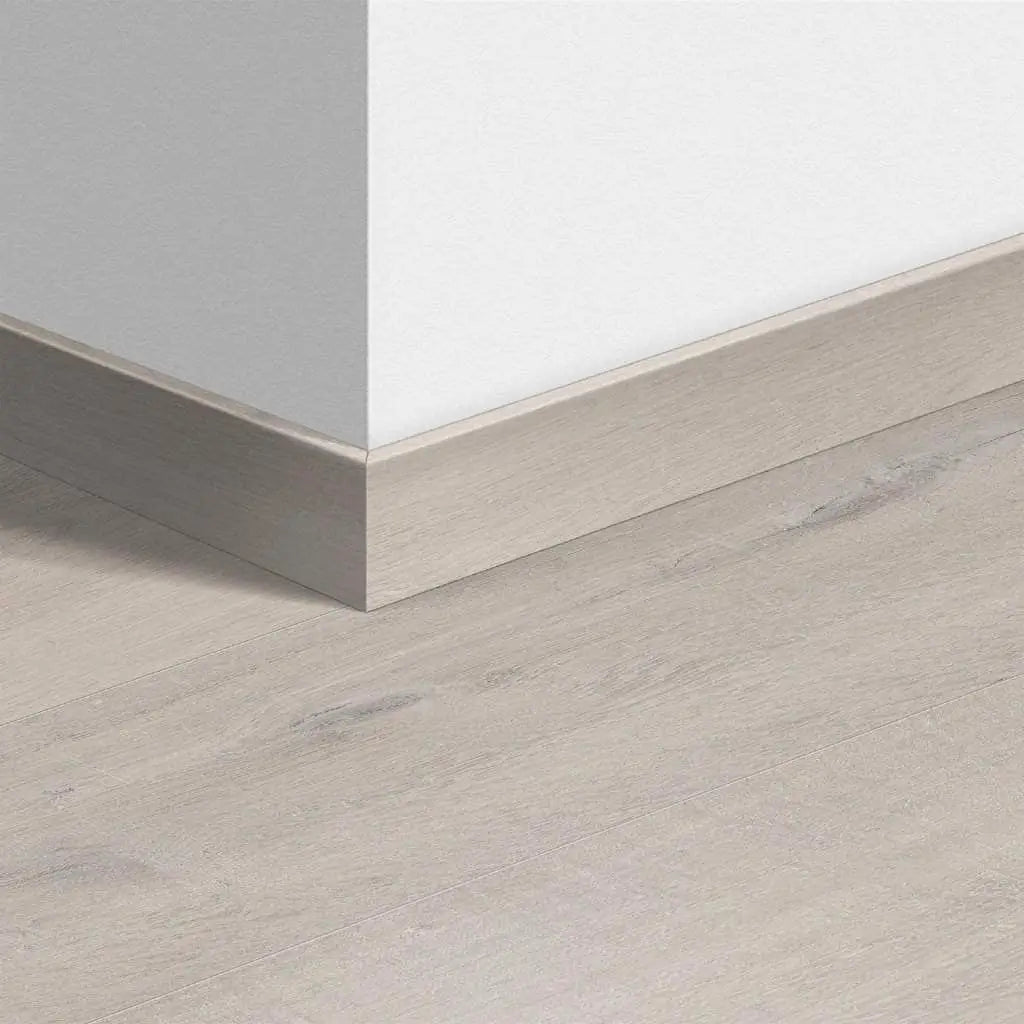 Quickstep alpha planks skirting boards - cotton oak white