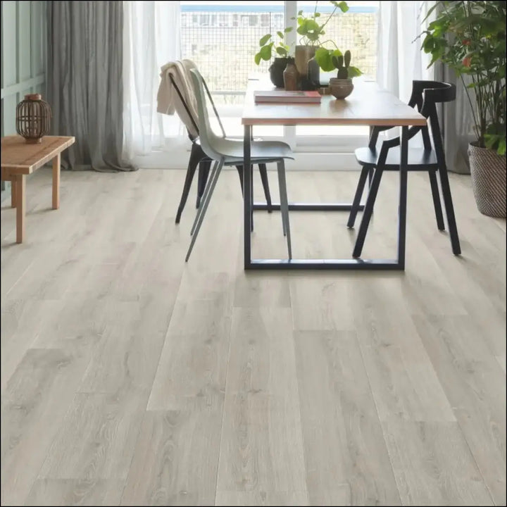 Quickstep capture laminate brushed oak grey