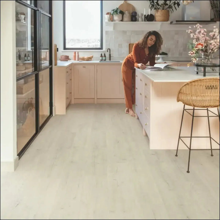 Quickstep capture laminate soft patina oak