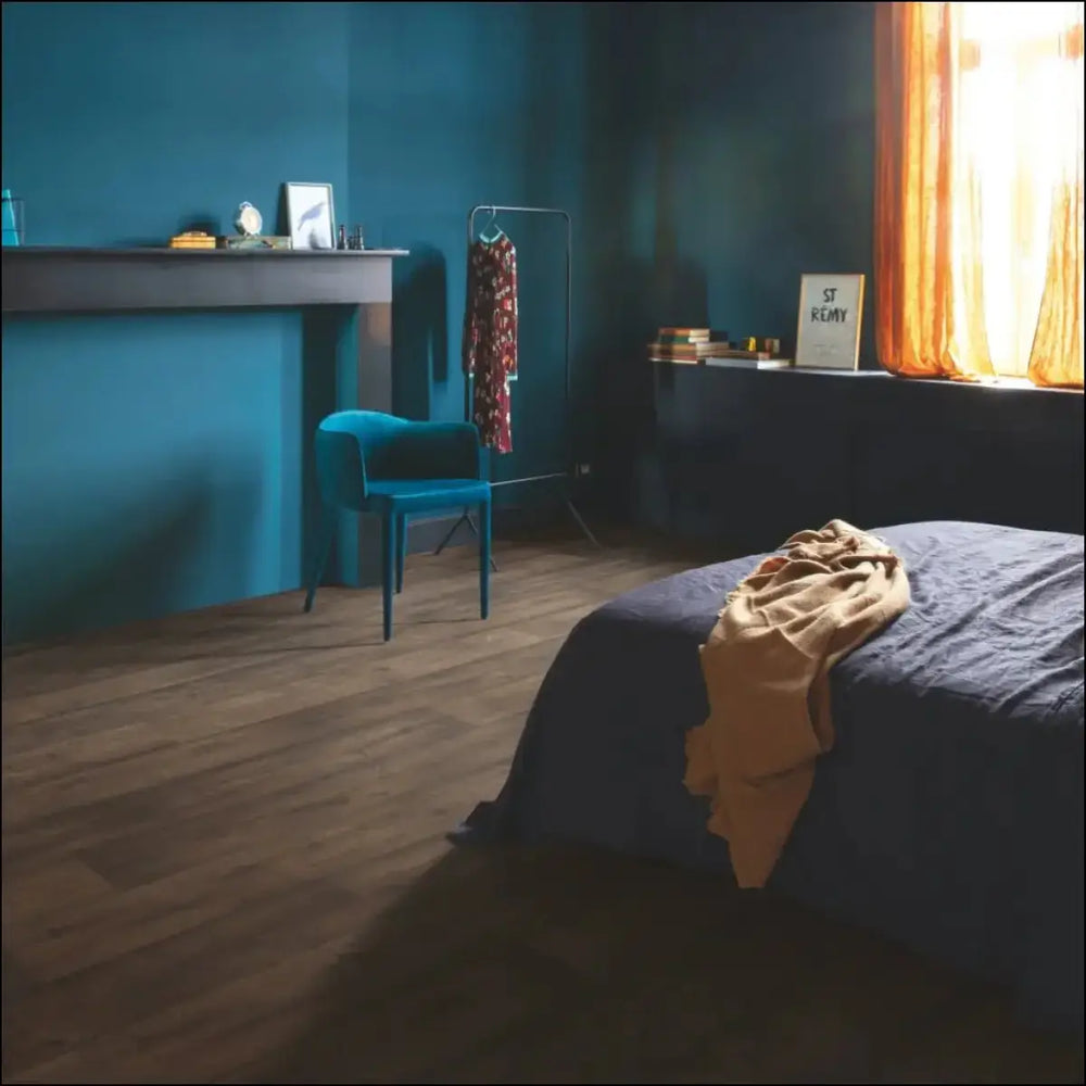 Quickstep capture laminate waxed oak brown