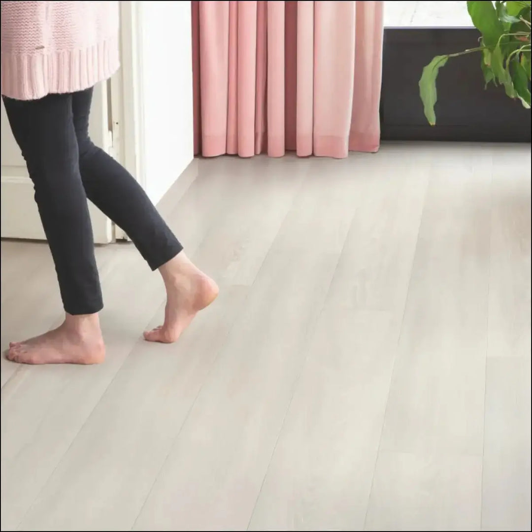 Quickstep capture laminate white premium oak