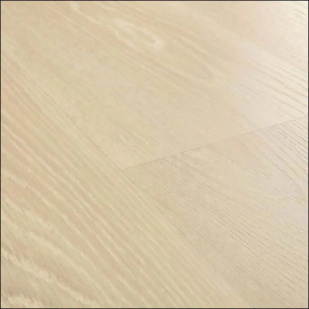 Quickstep classic laminate flooring frosty beige oak