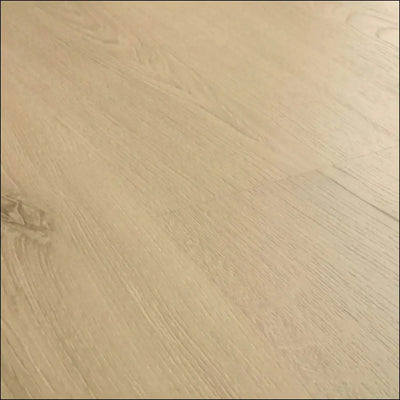 Light beige quickstep classic laminate flooring raw oak clm5788 with subtle natural grain pattern