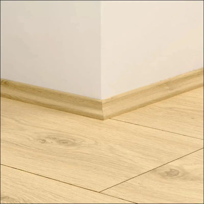 Light oak quickstep classic scotia beading with smooth natural wood grain for quick-step flooring baseboard use