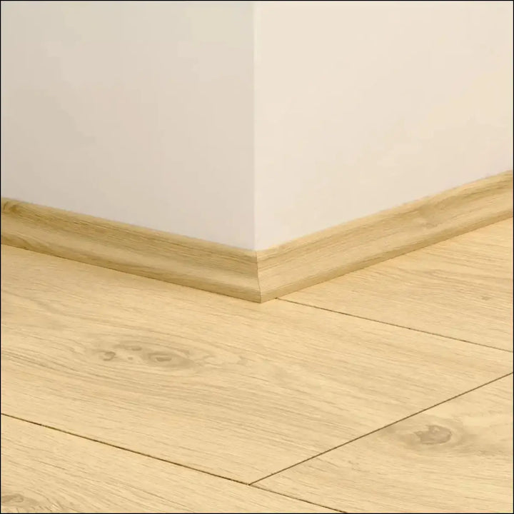 Light oak quickstep classic scotia beading with smooth natural wood grain for quick-step flooring baseboard use