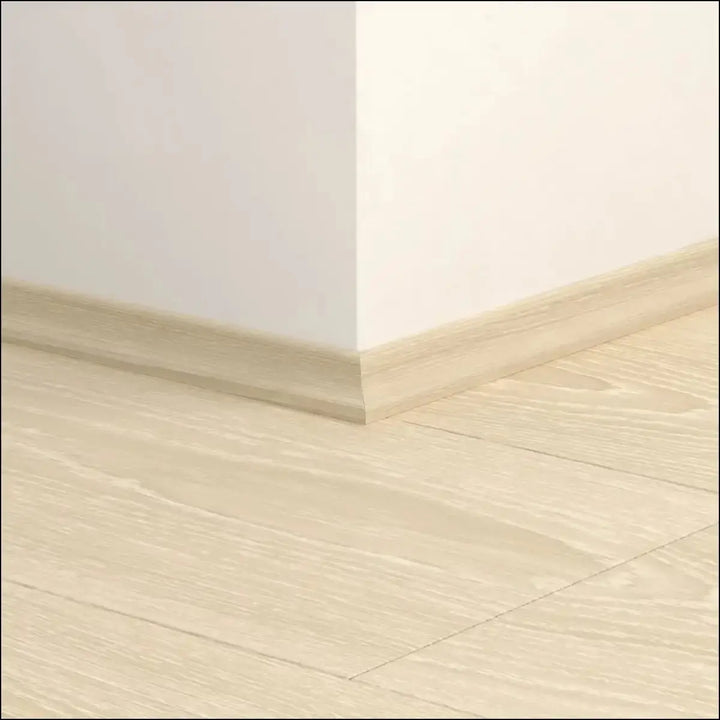 Light oak quickstep classic scotia beading wooden baseboard with smooth finished surface for quick-step flooring edges