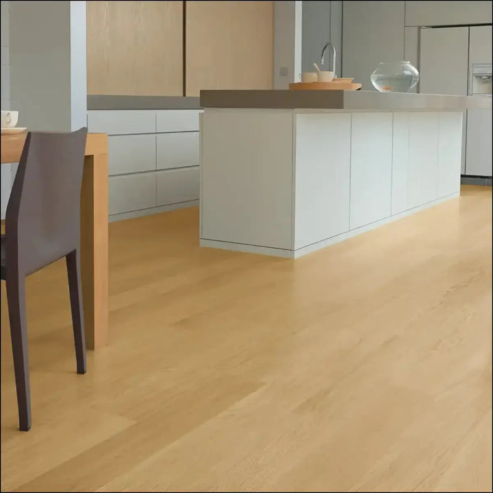 Quickstep eligna laminate flooring natural varnished oak