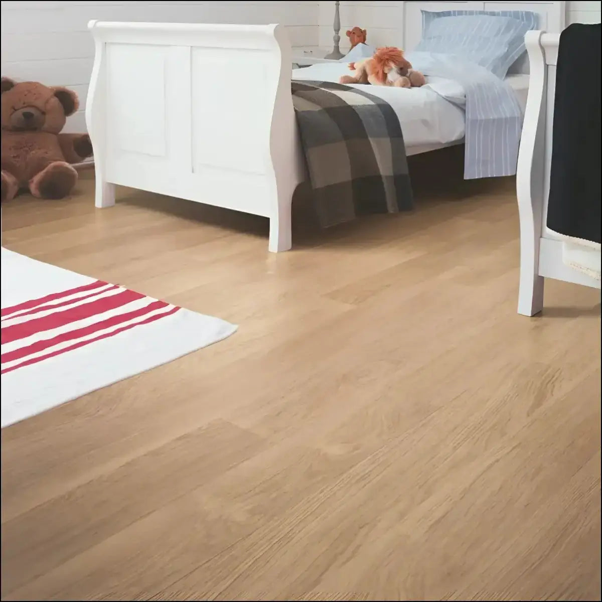 Quickstep eligna laminate flooring white varnished oak
