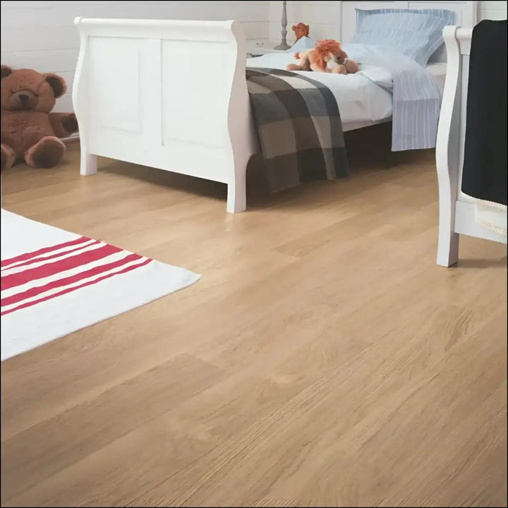 Quickstep eligna laminate flooring white varnished oak