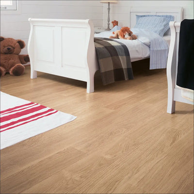 Quickstep eligna laminate flooring in white varnished oak with smooth polished light oak hardwood finish