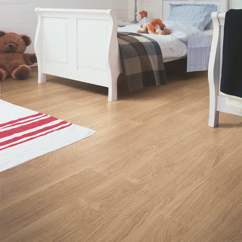 Quickstep eligna laminate flooring white varnished oak