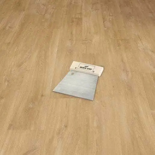 Quickstep flooring glue trowel for vinyl floors
