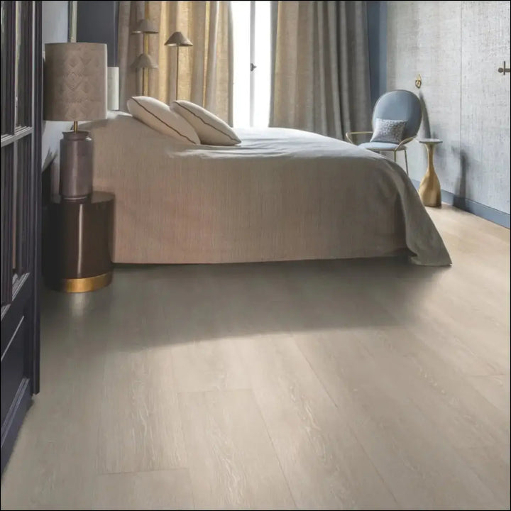 Quickstep majestic laminate flooring valley oak light beige