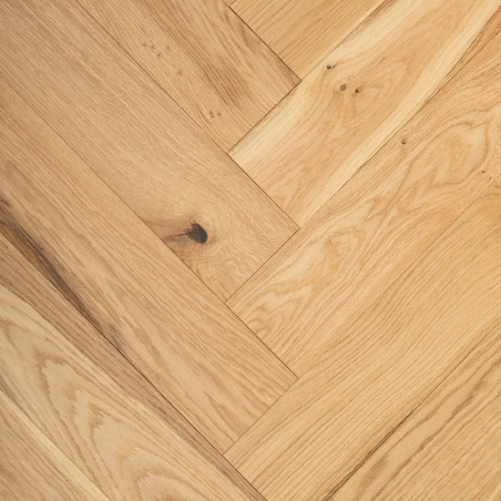 Tonal parquet flooring light tone oak